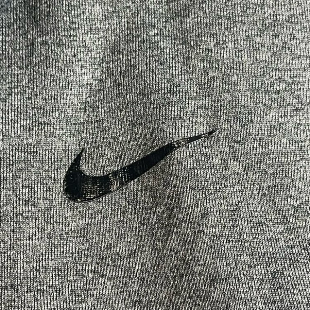 Nike Women 's Therma Sphere Training Vest Insulated Funnel Neck, Charcoal, Large - Picture 8 of 10